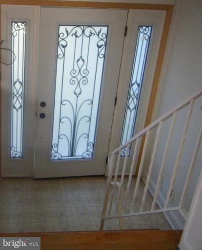 3736 Springdell Avenue Randallstown, MD 21133 - Photo 17 of 29 Entrance / Foyer