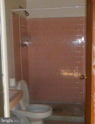 3736 Springdell Avenue Randallstown, MD 21133 - Photo 20 of 29 Bath #2