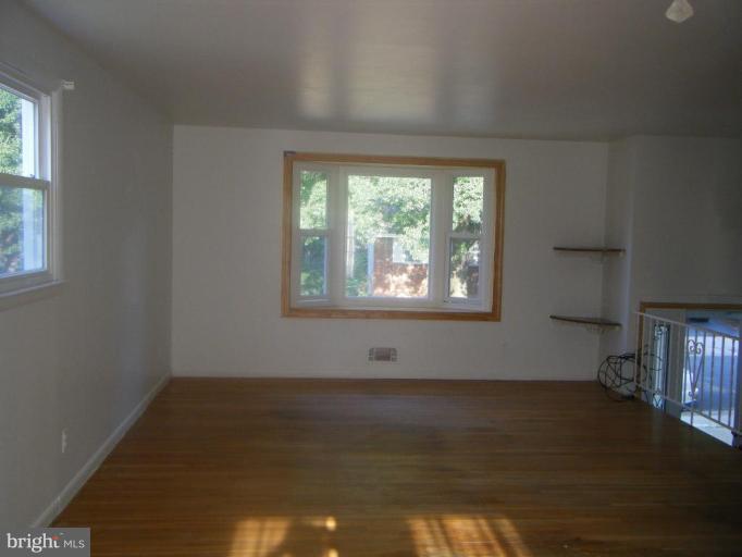 3736 Springdell Avenue Randallstown, MD 21133 - Photo 9 of 29 Living Room #2