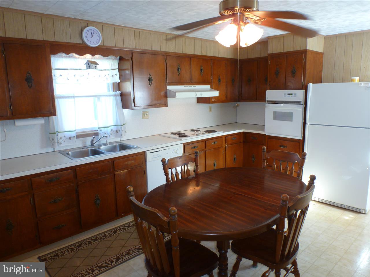 41 Oneida Road Camp Hill, PA 17011 - Photo 3 of 10 Gallery Image 3