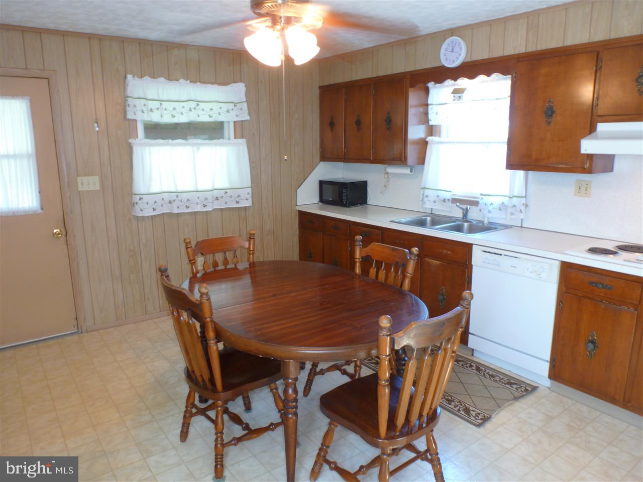 41 Oneida Road Camp Hill, PA 17011 - Photo 4 of 10 Gallery Image 4
