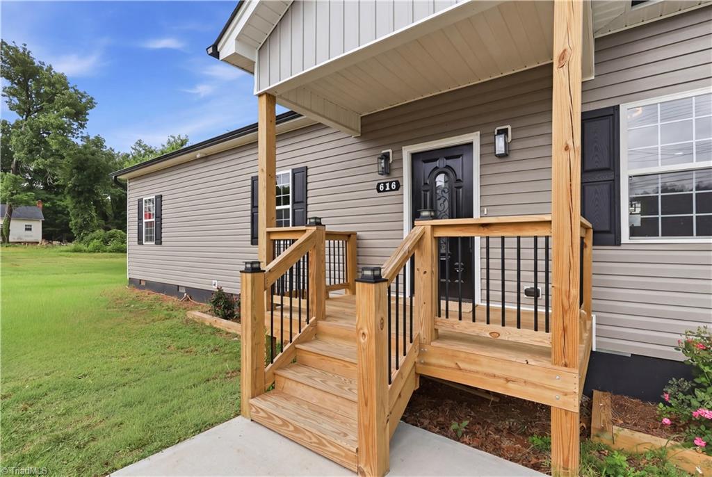 616 South Elm Street High Point, NC 27260 - Photo 2 of 27