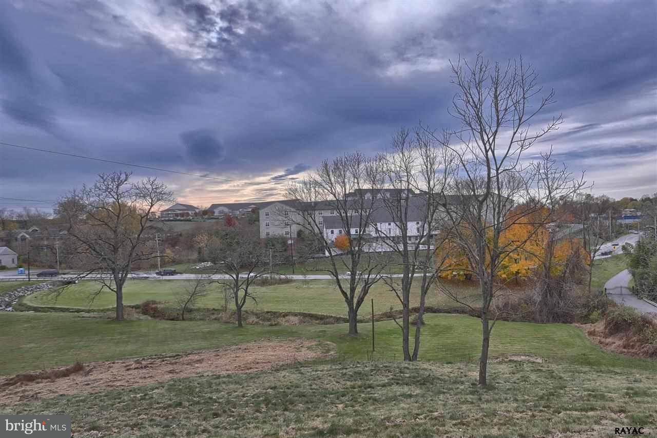 2355 Springwood Road York, PA 17402 - Photo 4 of 35 Gallery Image 4