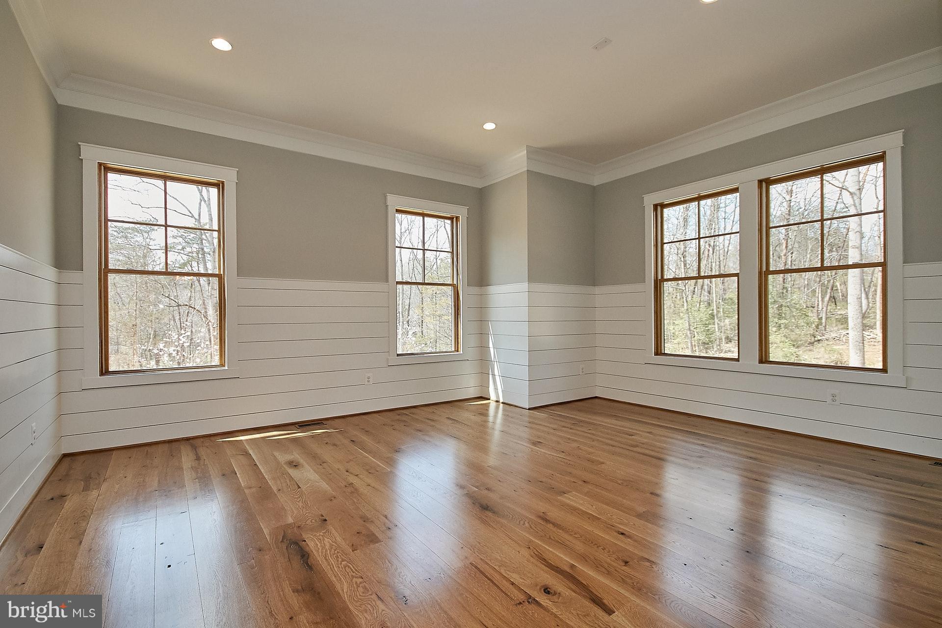 2109 Whippoorwill Road Vienna, VA 22181 - Photo 11 of 30 Living Room