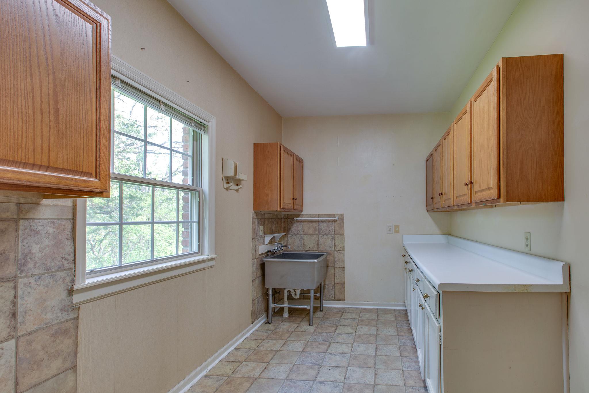 931 Cherry Grove Road Nashville, TN 37221 - Photo 10 of 24 Gallery Image 10