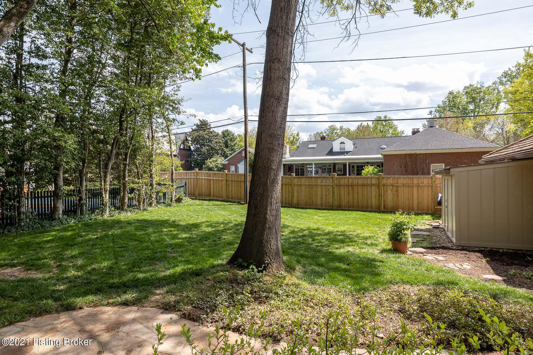 2920 Lexington Road Louisville, KY 40206 - Photo 37 of 39 0402920 Lexington Rd - INTERNET