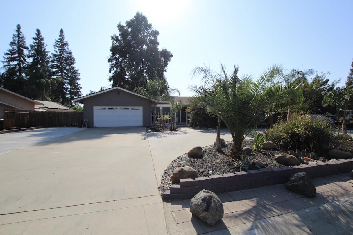 30940 Tower Road Visalia, CA 93292 - Photo 6 of 23 IMG_8167