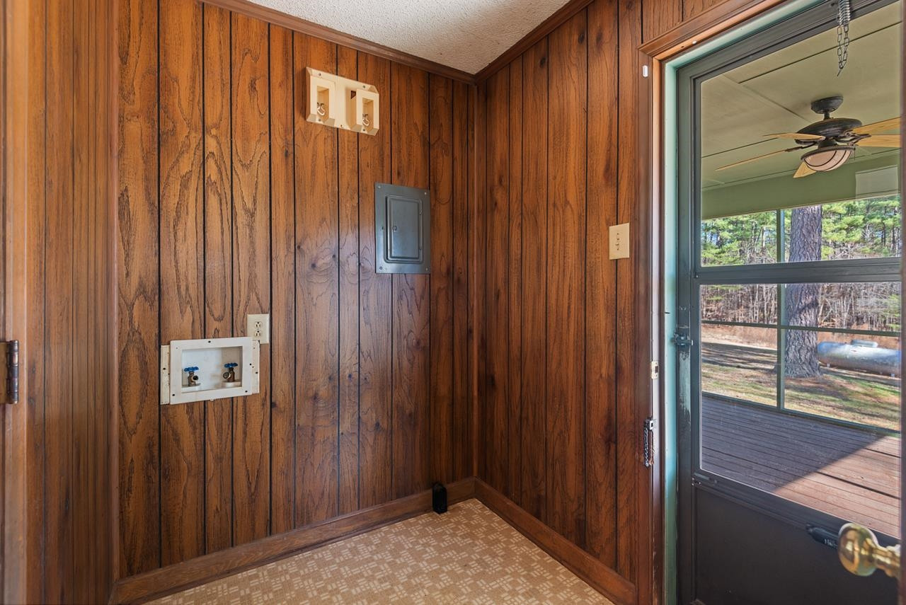 7222 Russell Road Durham, NC 27712 - Photo 21 of 38 a view of elevator with hallway