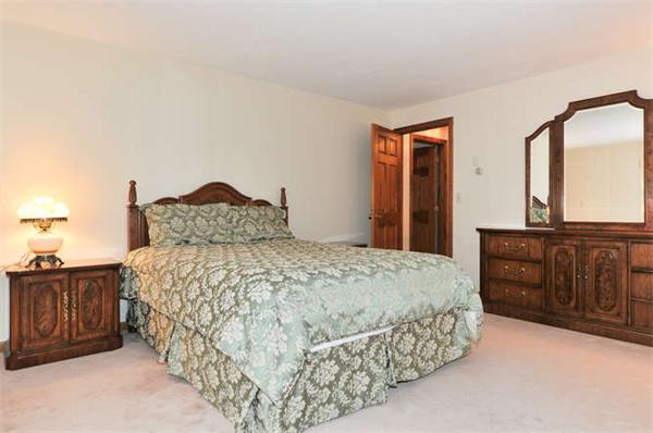 9 Ordway Road Hudson, MA 01749 - Photo 9 of 17 Gallery Image 9