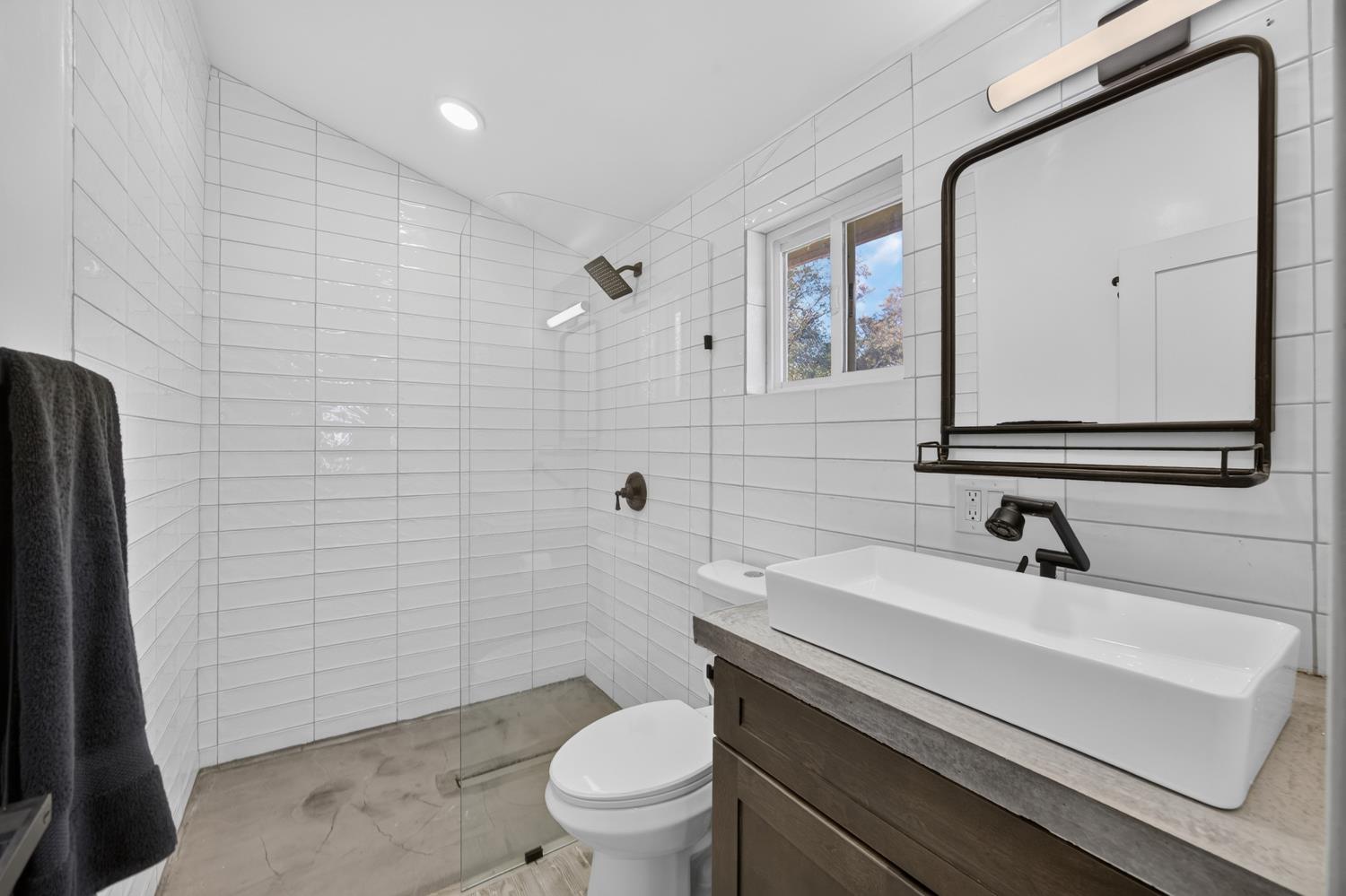 6161 Gallagher Road Pilot Hill, CA 95664 - Photo 21 of 49 Gallery Image 21