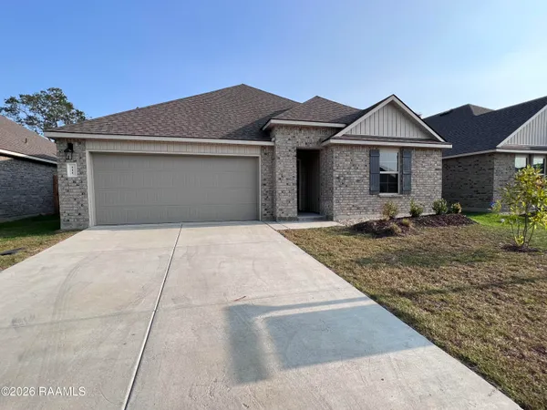 $2,100 | 111 Still Lk Drive, Duson, LA 70529
