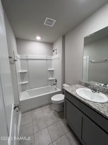 $2,200 | 111 Still Lk Drive, Duson, LA 70529