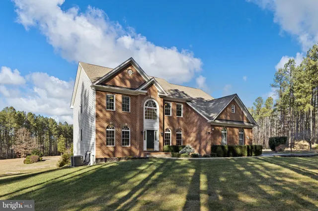 $825,000 | 10041 Tarrington Way, Spotsylvania, VA 22551