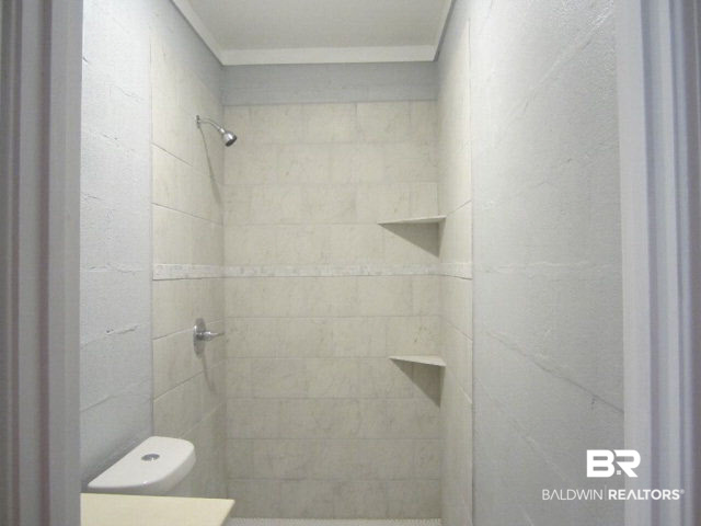 12933 4th Street Lillian, AL 36549 - Photo 18 of 23 Studio Bath