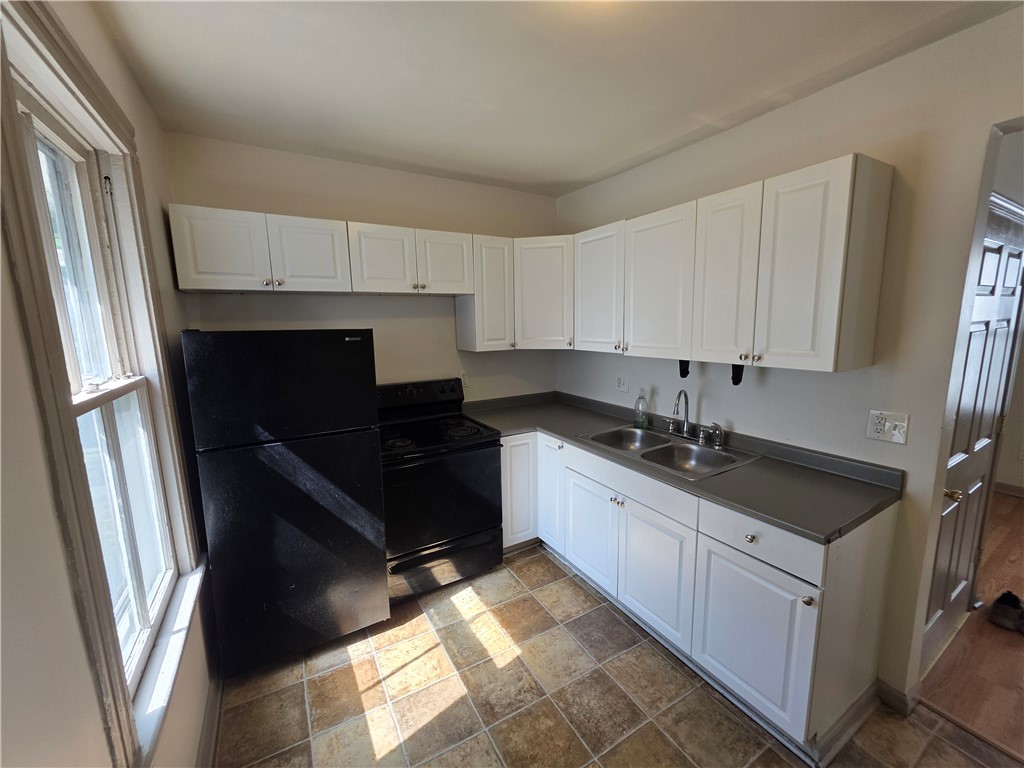 30 Hickory Street Rochester, NY 14620 - Photo 2 of 12 Gallery Image 2