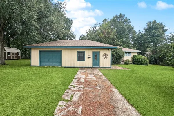 $1,300 | 1020 Ave H, Bogalusa, LA 70427