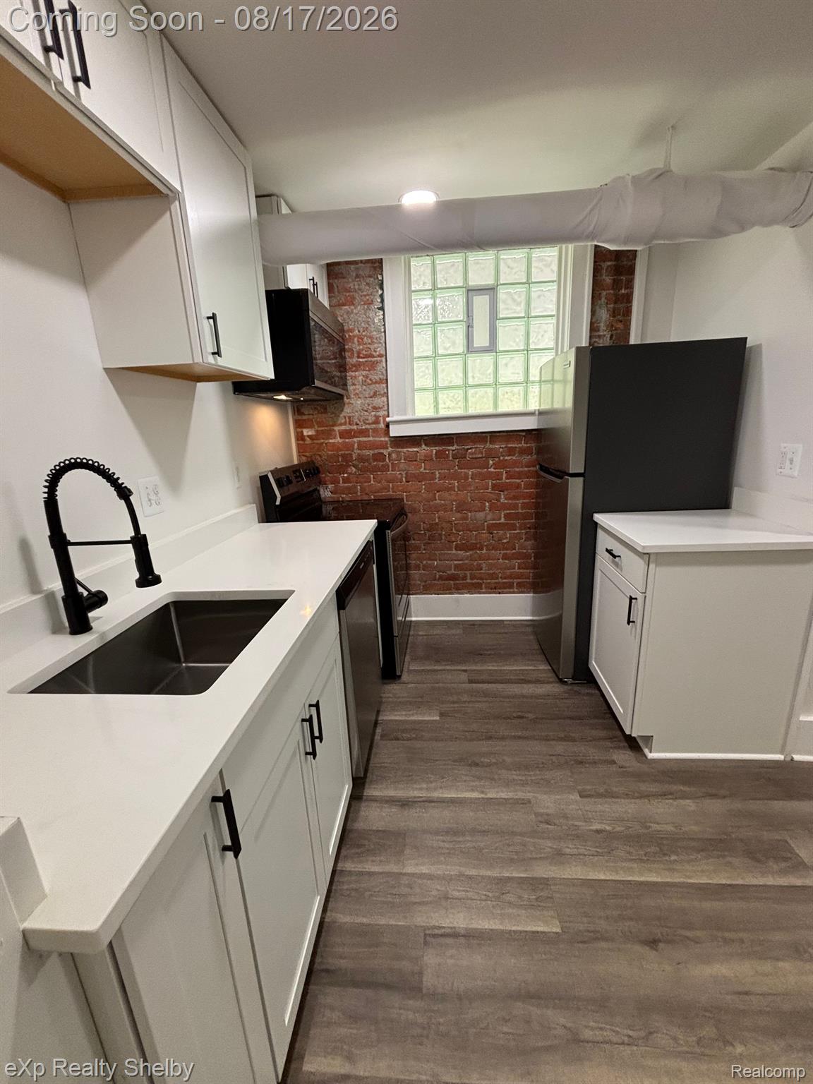 259 West Nine Mile Road, Unit L2 Ferndale, MI 48220 - Photo 8 of 12 Gallery Image 8
