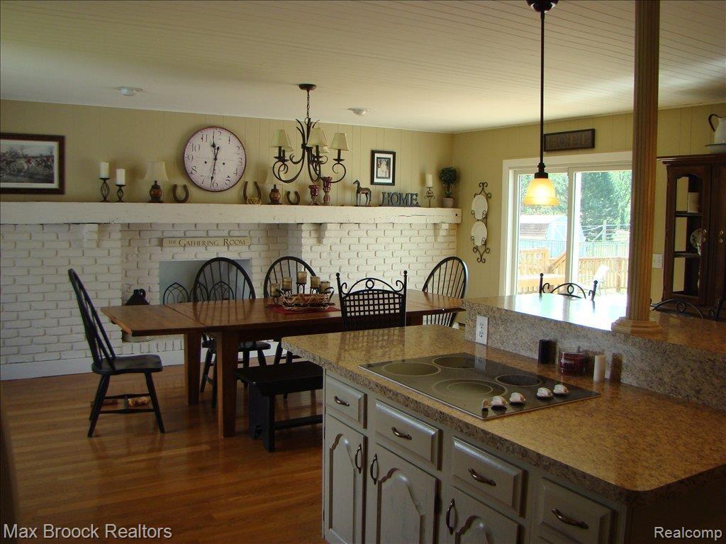 8814 Reese Road Clarkston, MI 48348 - Photo 4 of 7 Kitchen 2