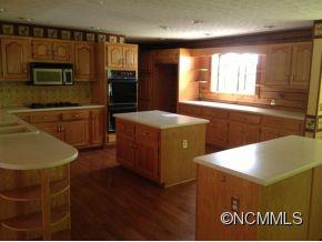 32 Magic Mountain Road Candler, NC 28715 - Photo 8 of 11