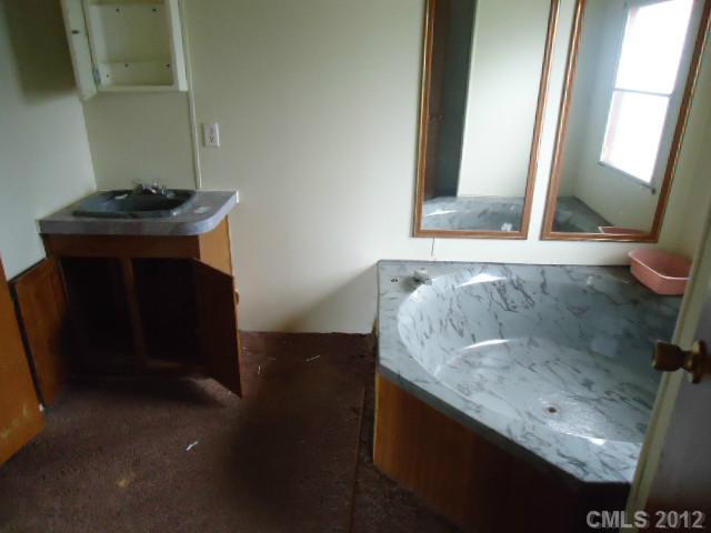 221 Falconview Road, Unit 10 Lincolnton, NC 28092 - Photo 8 of 12 Gallery Image 8