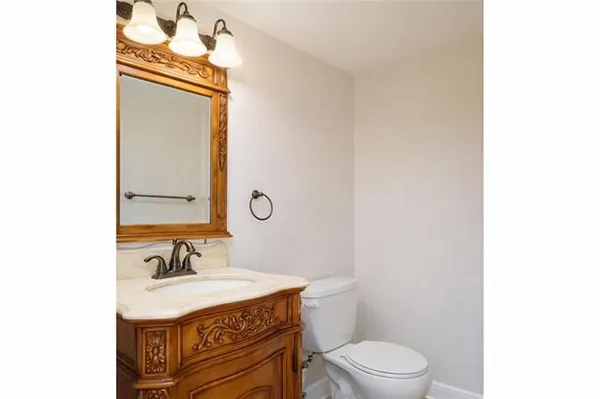$139,000 | 3000 8th Street, Unit 1, Metairie, LA 70002
