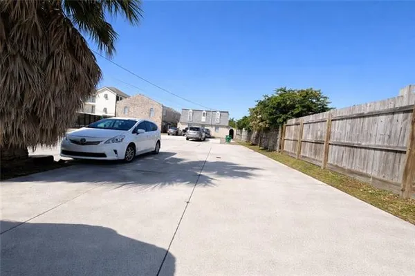 $139,000 | 3000 8th Street, Unit 1, Metairie, LA 70002