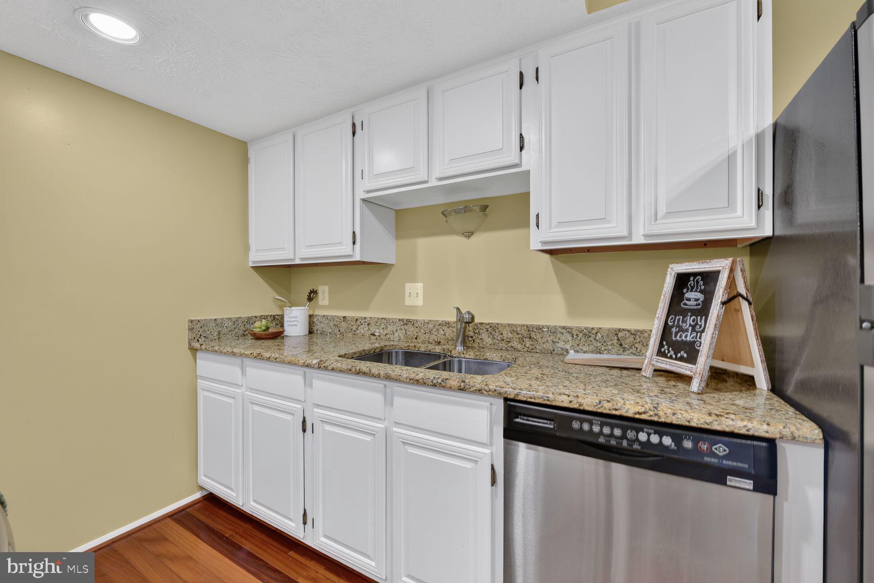 10902 Harpers Square Court Reston, VA 20191 - Photo 15 of 34 Gallery Image 15