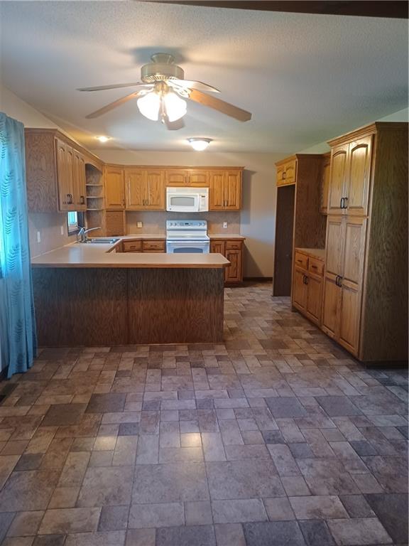 396 Valley Road Bronson, KS 66716 - Photo 4 of 29