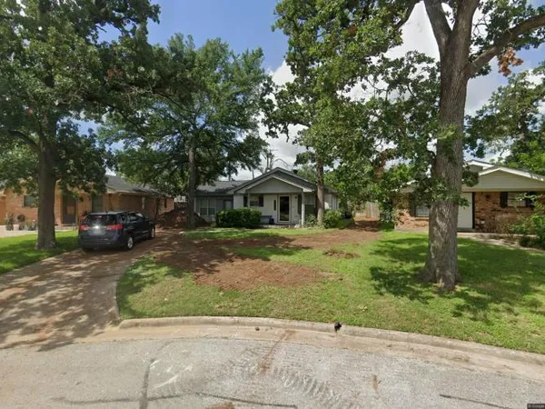$302,492 | 4402 Sherwood Drive, Bryan, TX 77803