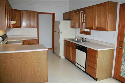 3019 Frontage Road Buchanan, VA 24066 - Photo 18 of 49 Kitchen w/Oak Cabinets