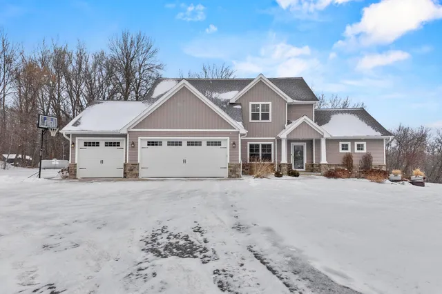 $809,900 | 4982 Potters Crossing, Pulaski, WI 54162