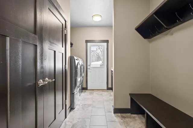 $809,900 | 4982 Potters Crossing, Pulaski, WI 54162