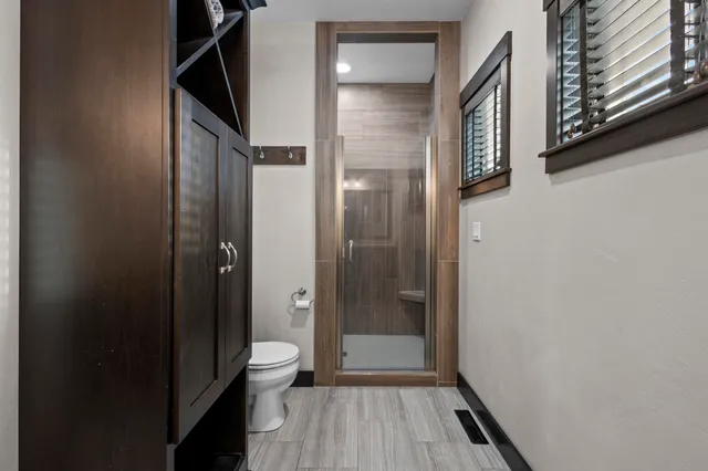 $809,900 | 4982 Potters Crossing, Pulaski, WI 54162