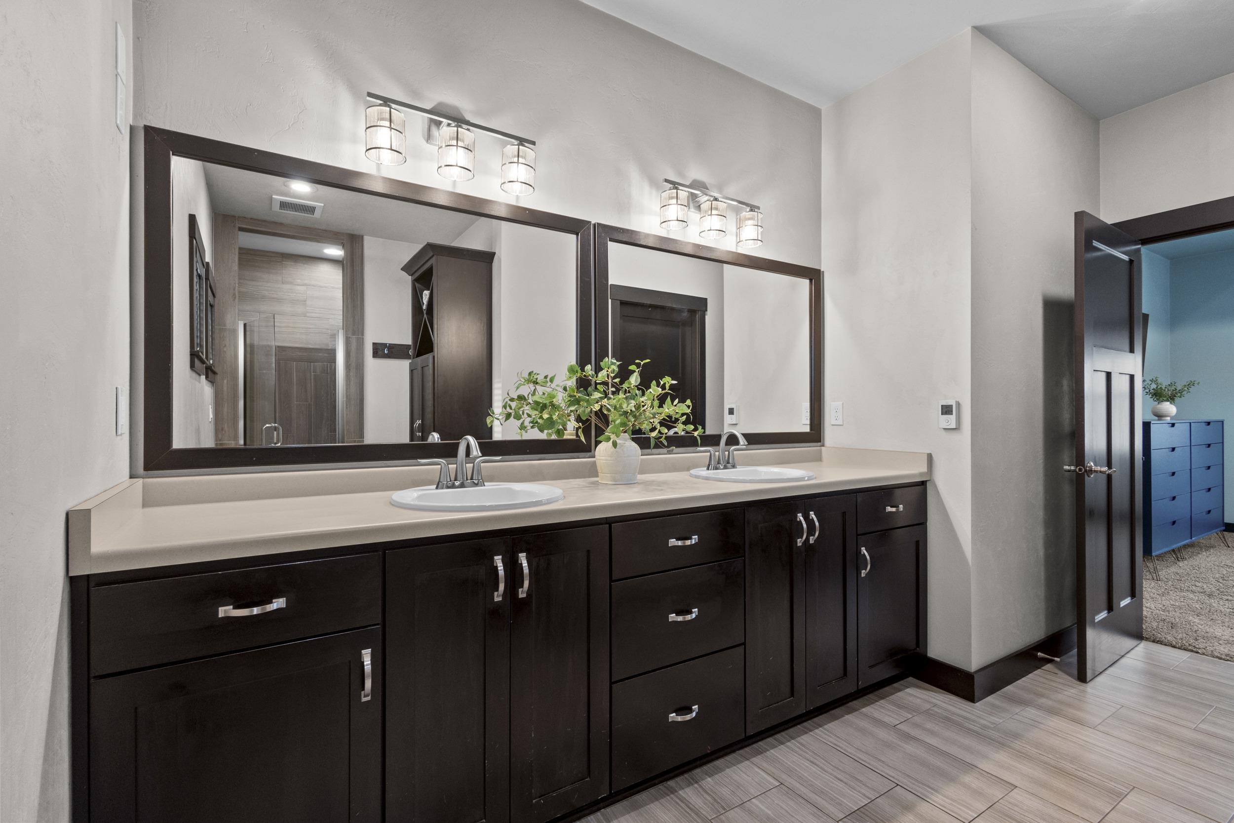 4982 Potters Crossing Pulaski, WI 54162 - Photo 22 of 61