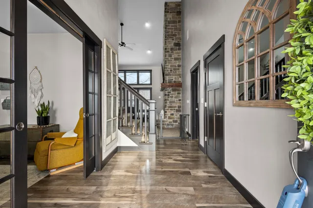 $809,900 | 4982 Potters Crossing, Pulaski, WI 54162