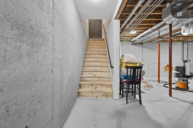 $809,900 | 4982 Potters Crossing, Pulaski, WI 54162