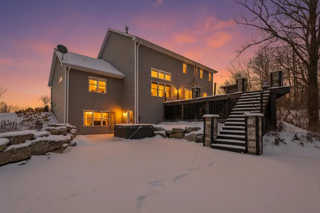 $809,900 | 4982 Potters Crossing, Pulaski, WI 54162