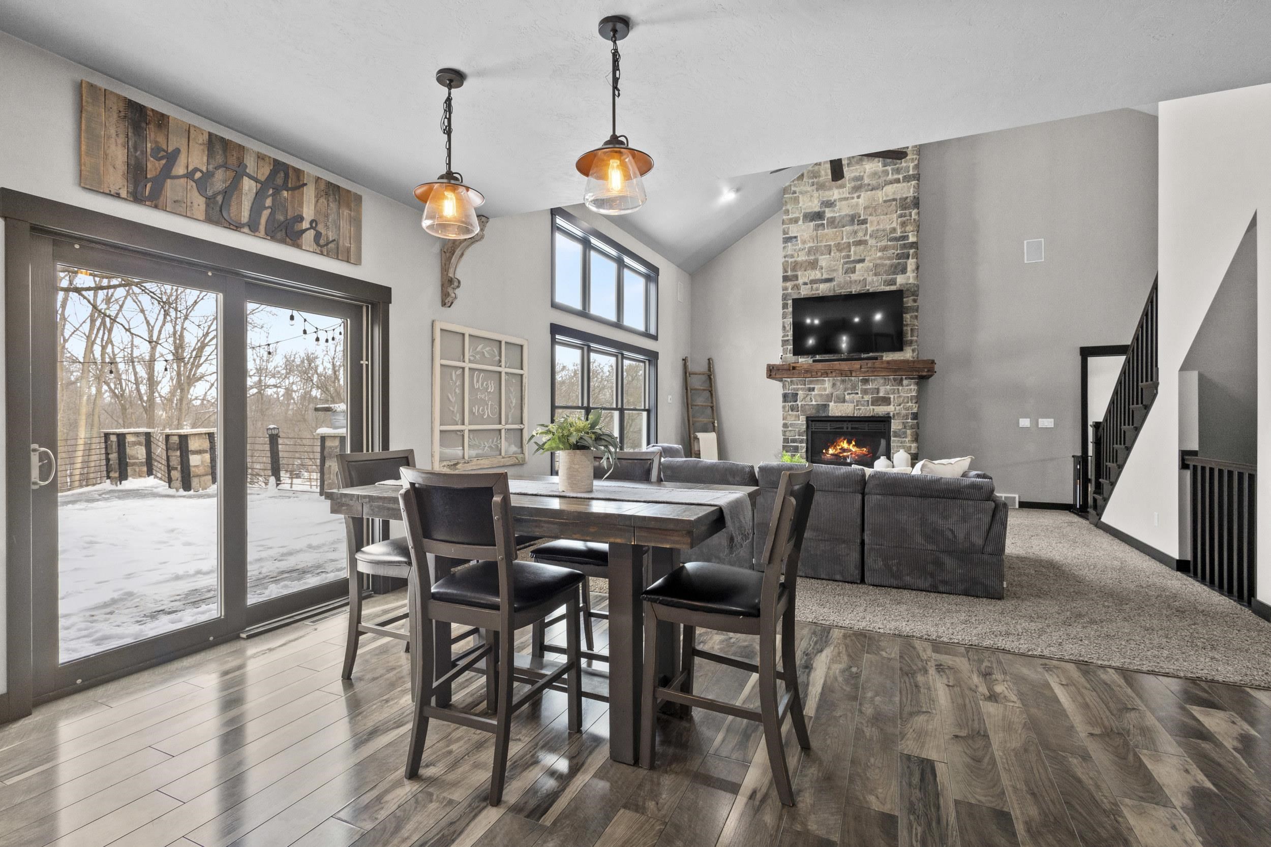 4982 Potters Crossing Pulaski, WI 54162 - Photo 10 of 61