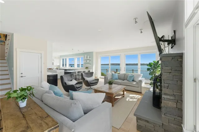 $6,200,000 | 264 Colonel John Gardner Road, Narragansett, RI 02882