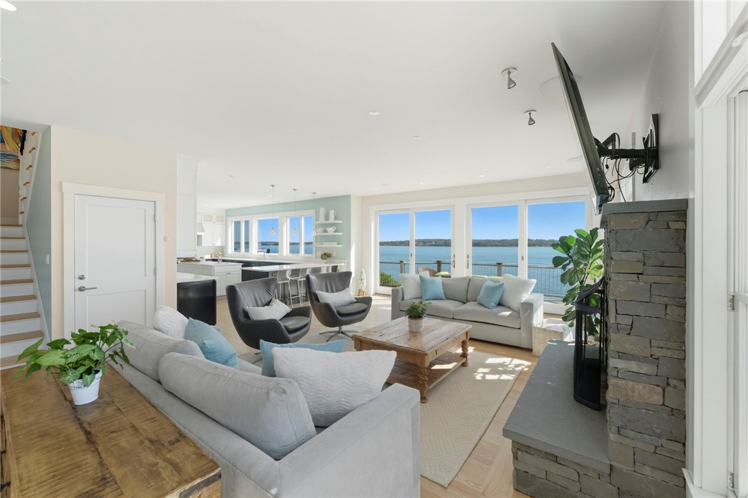 264 Colonel John Gardner Road Narragansett, RI 02882 - Photo 13 of 46