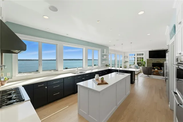 $6,200,000 | 264 Colonel John Gardner Road, Narragansett, RI 02882