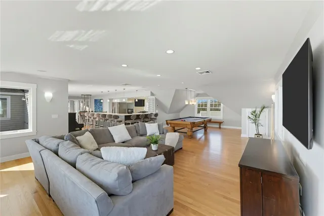 $6,200,000 | 264 Colonel John Gardner Road, Narragansett, RI 02882