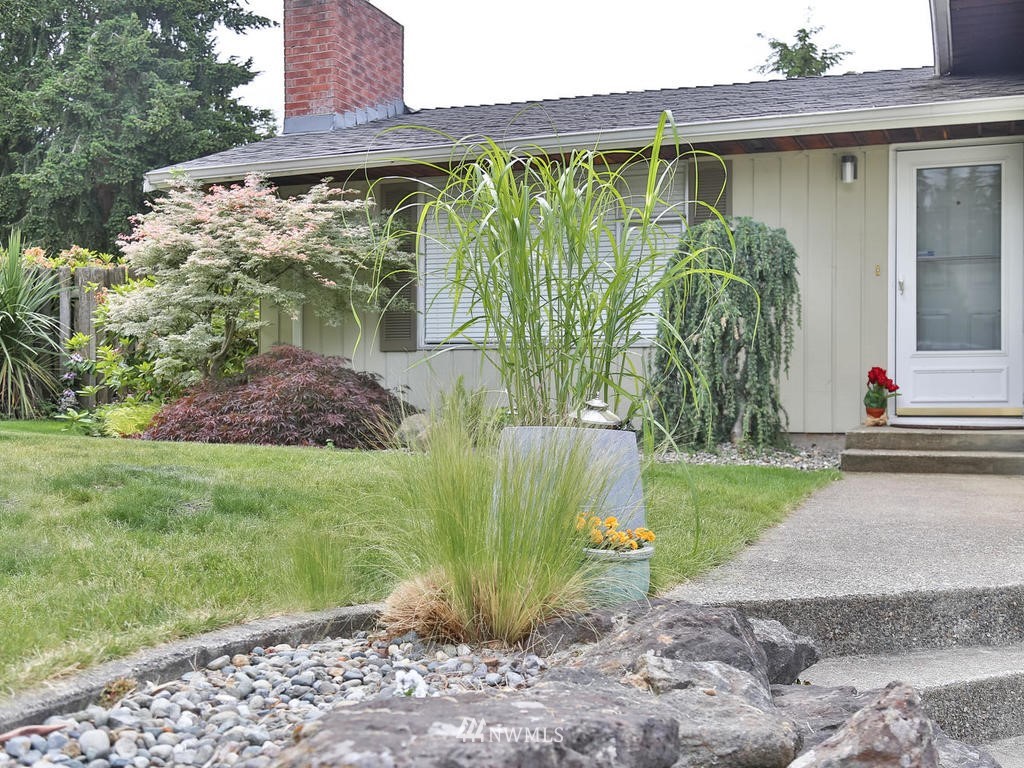 435 Southwest 127th Street Seattle, WA 98146 - Photo 2 of 25 Gallery Image 2