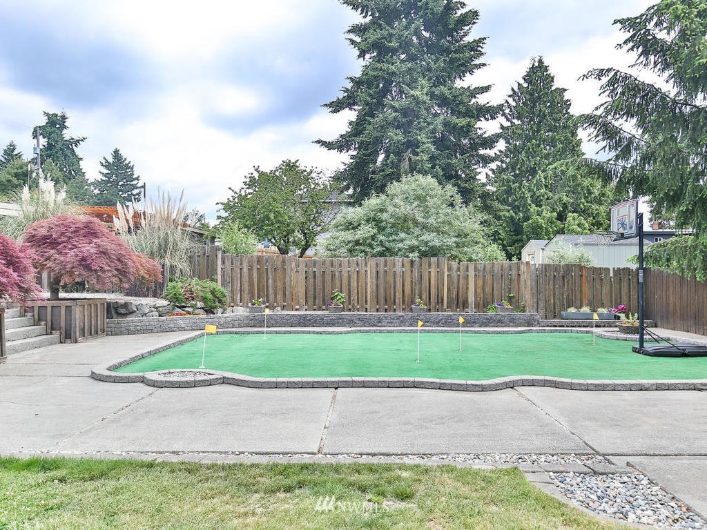 435 Southwest 127th Street Seattle, WA 98146 - Photo 21 of 25 Gallery Image 21