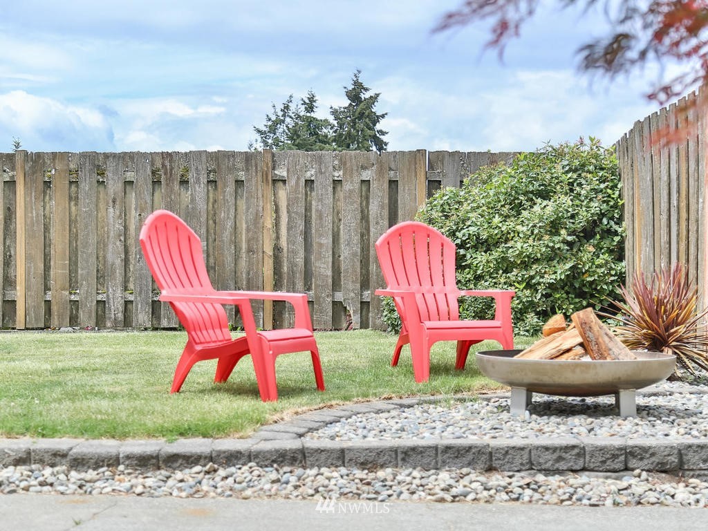 435 Southwest 127th Street Seattle, WA 98146 - Photo 22 of 25 Gallery Image 22
