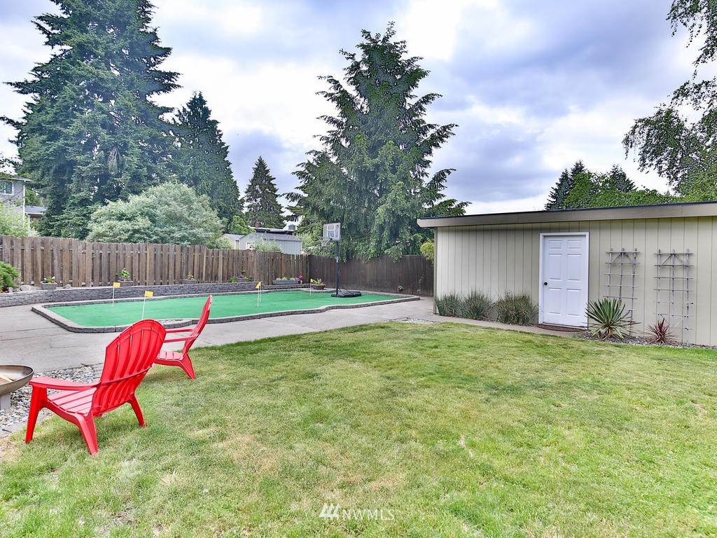 435 Southwest 127th Street Seattle, WA 98146 - Photo 23 of 25 Gallery Image 23