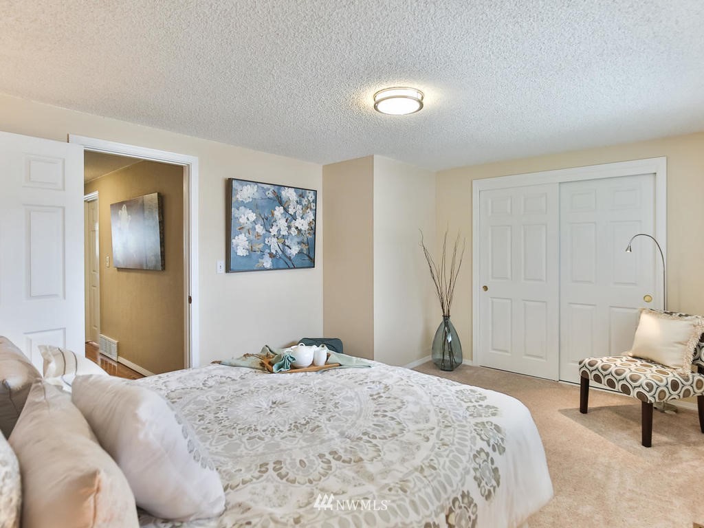 435 Southwest 127th Street Seattle, WA 98146 - Photo 10 of 25 Gallery Image 10