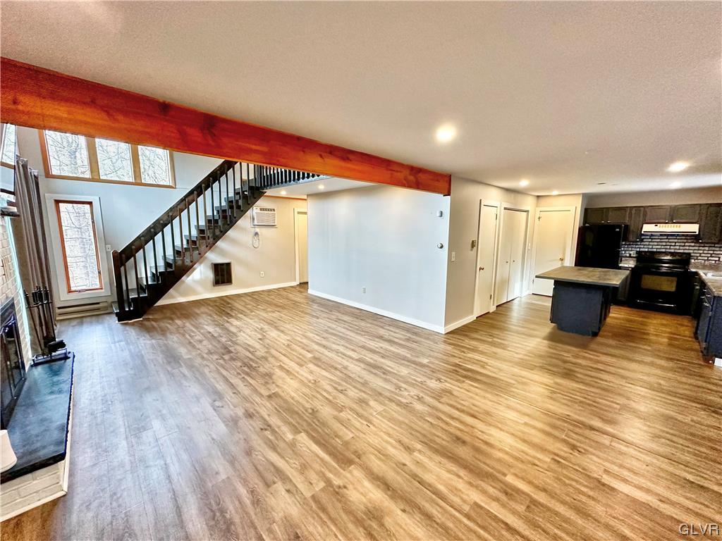 6467 Decker Road Bushkill, PA 18324 - Photo 13 of 35