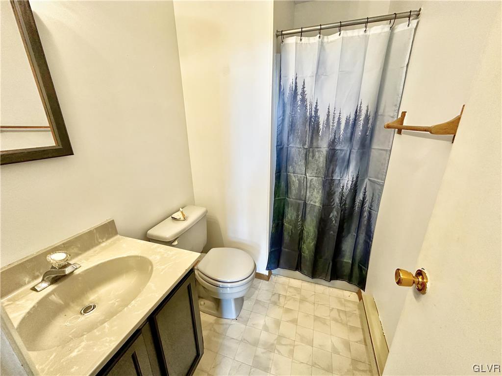 6467 Decker Road Bushkill, PA 18324 - Photo 26 of 35