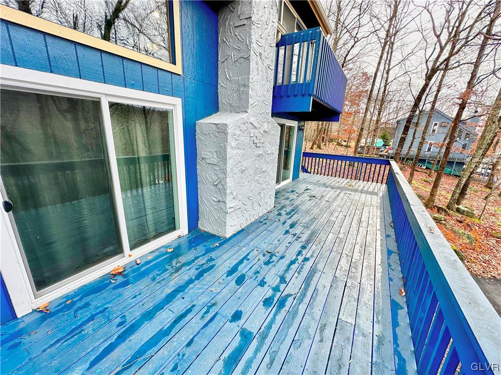 6467 Decker Road Bushkill, PA 18324 - Photo 4 of 35